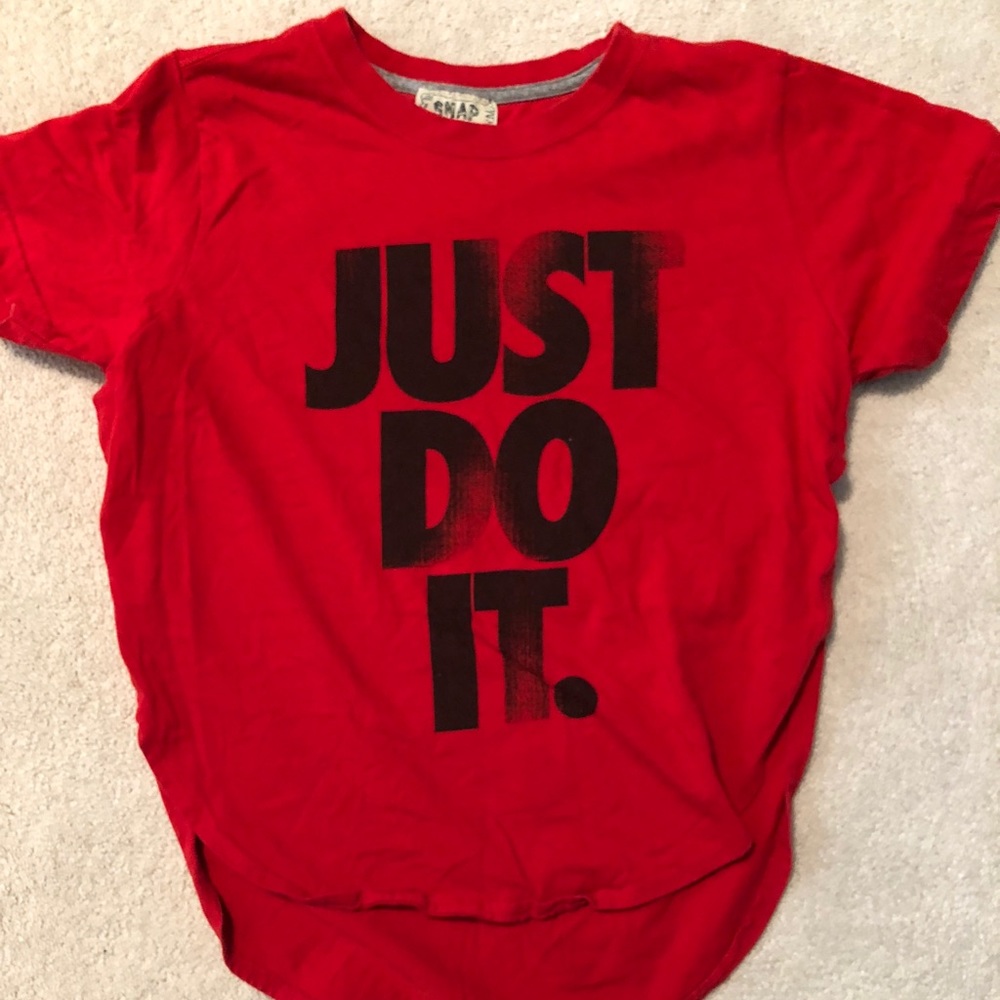 VINTAGE NIKE SHIRT